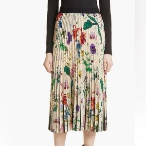 Chic Floral Pleated Midi Skirt